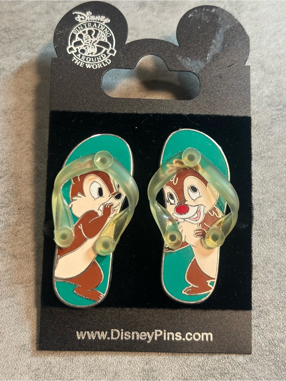 Disney Chip & Dale Flip Flops 2-Pin Set